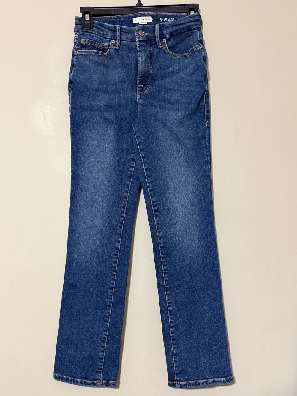 Good American size 0/25 Good Legs Straight Mid-Rise 27 1/2” inseam